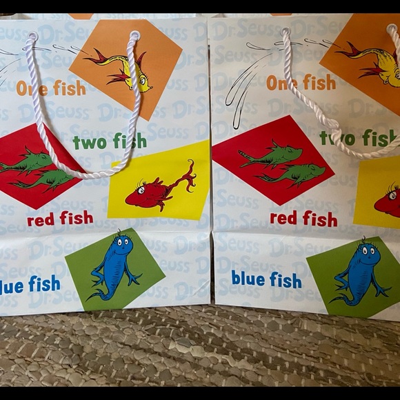 NEW Lot Of 2 Dr Seuss Gift Bags (One Fish, Etc) - Picture 3 of 9